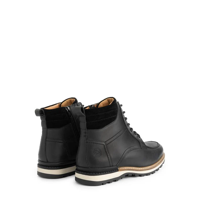 Lindved Black - Image 2