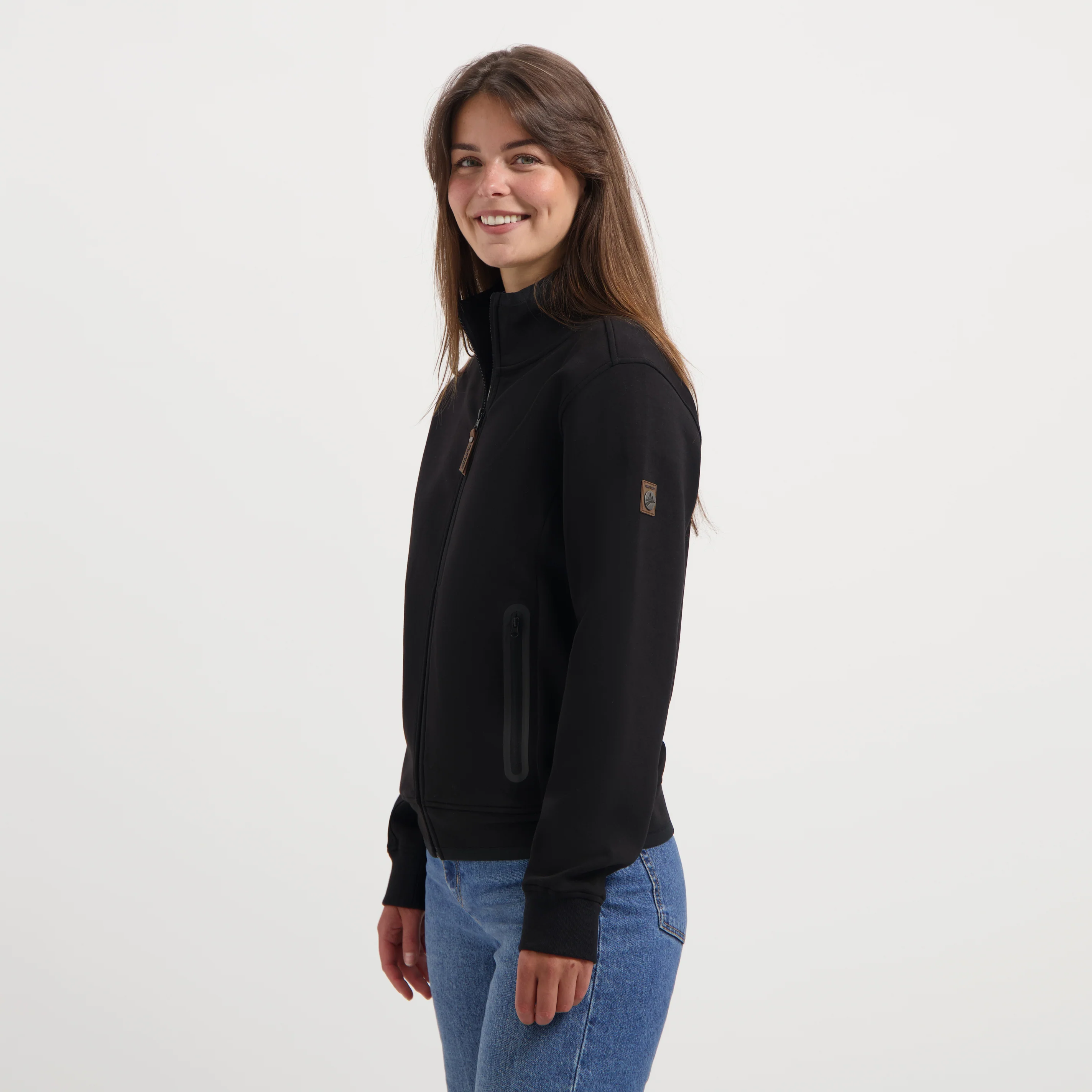 Olia Black - Image 2
