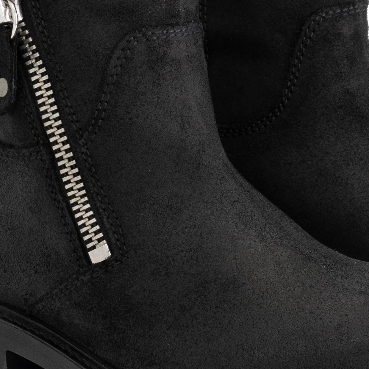 Venning Black - Image 7
